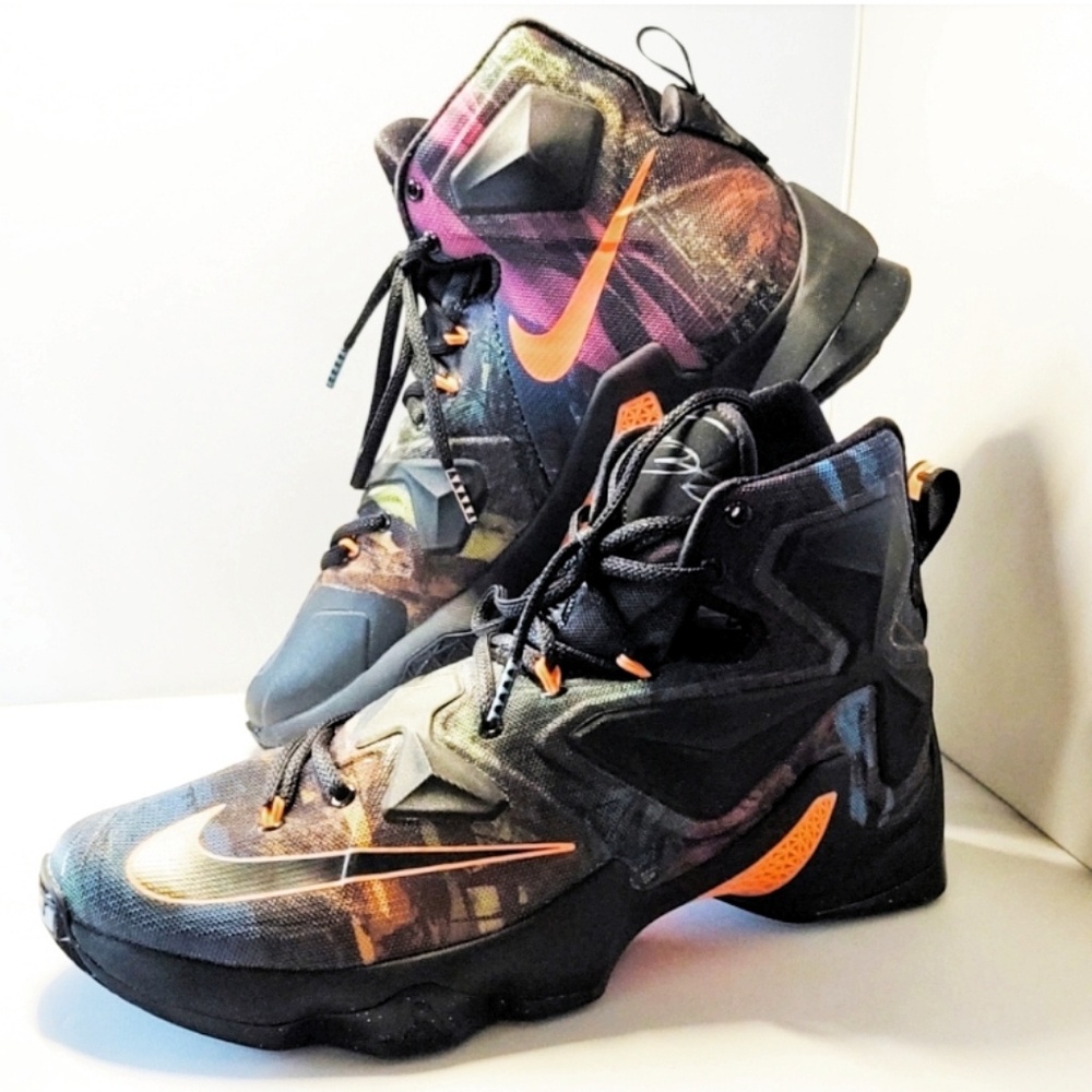LeBron 13 Akronite Nike Multicolor Men's Shoes